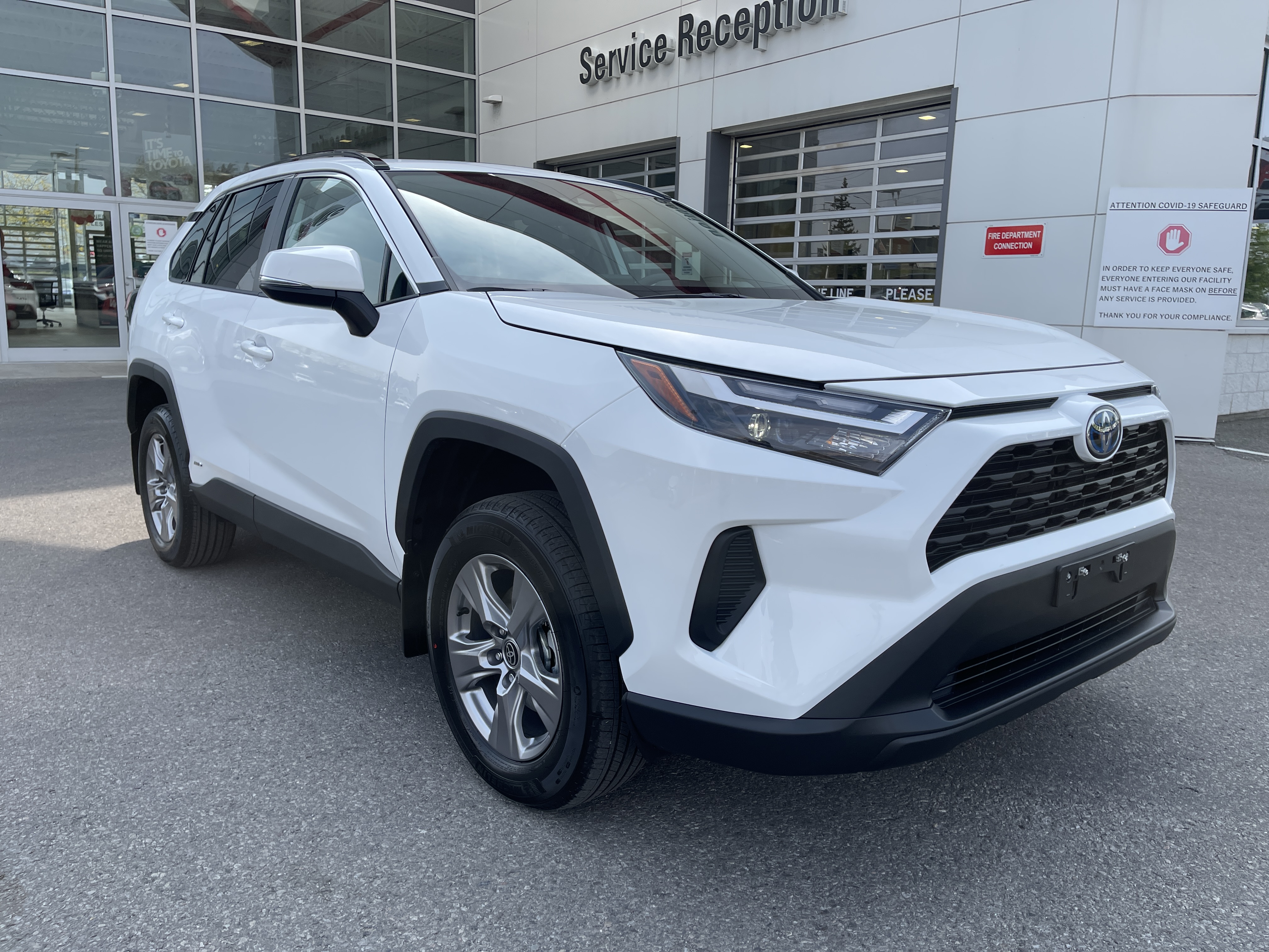 2023 Toyota RAV4 Hybrid LE