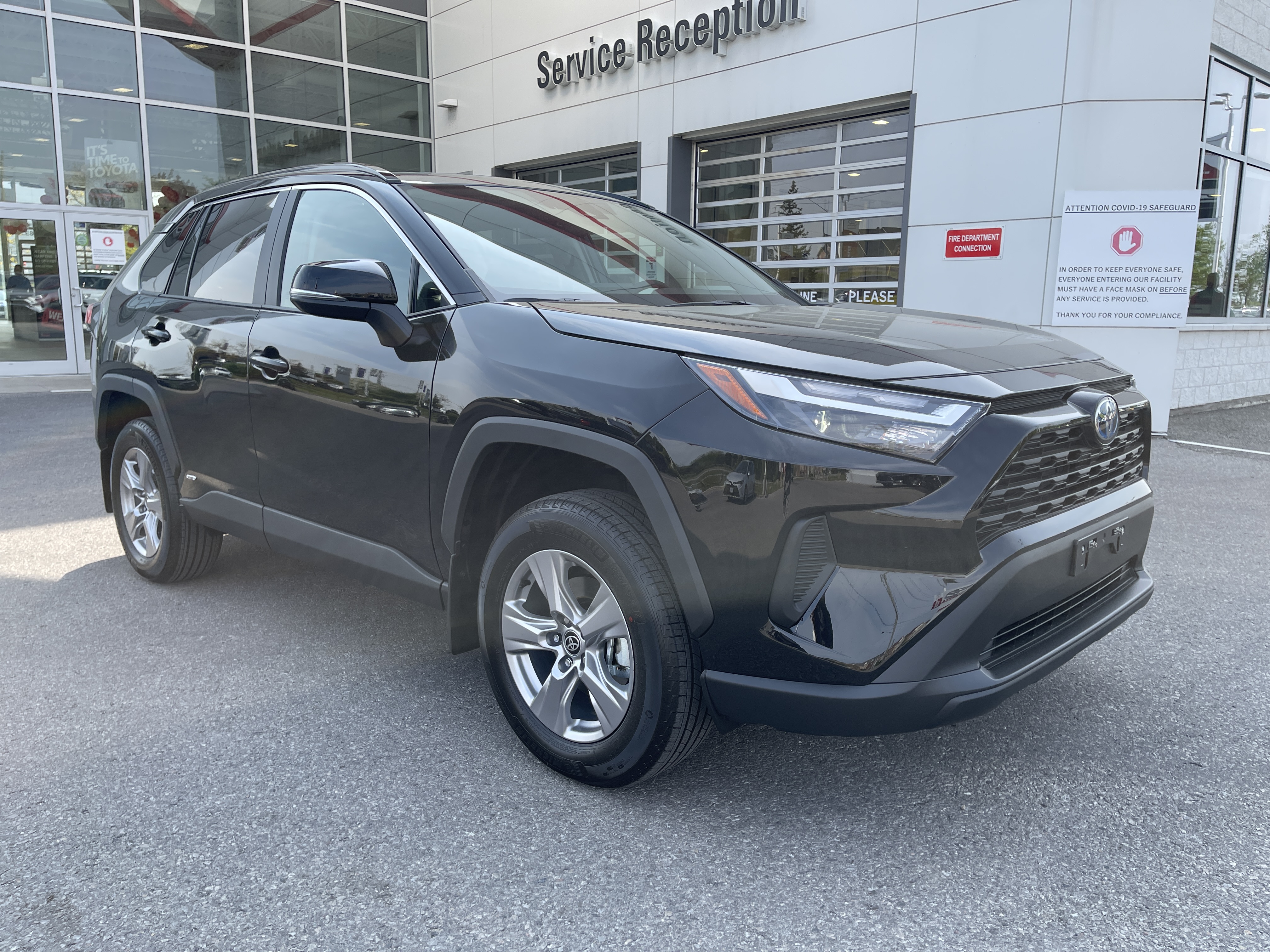 2023 Toyota RAV4 Hybrid LE