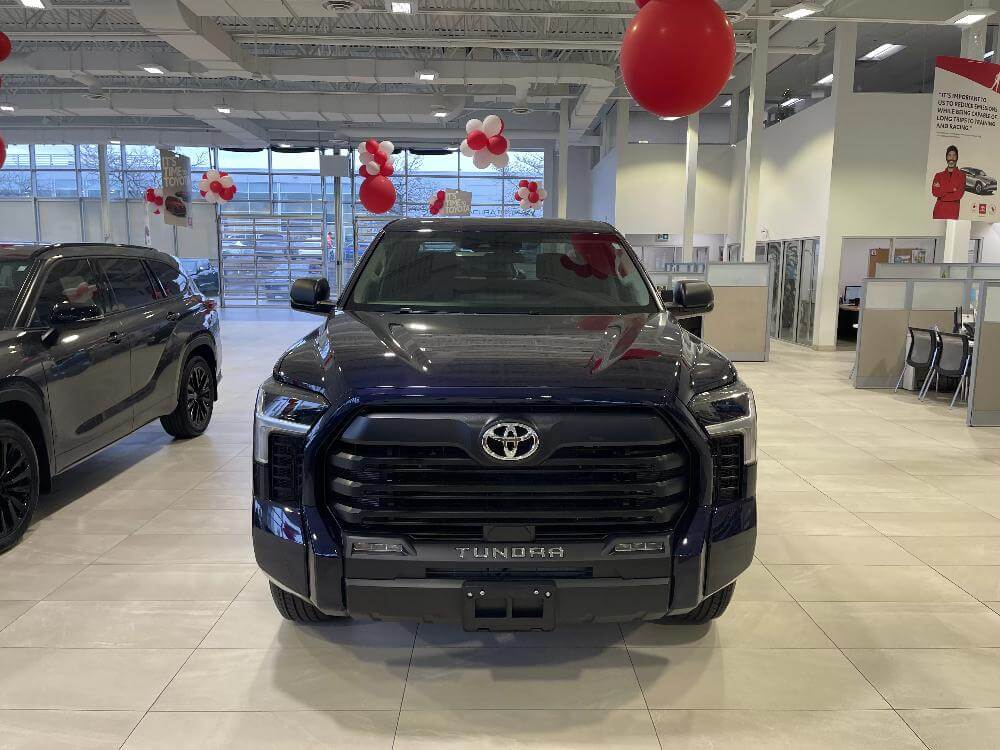 2023 Toyota Tundra 4x4 Crewmax SR