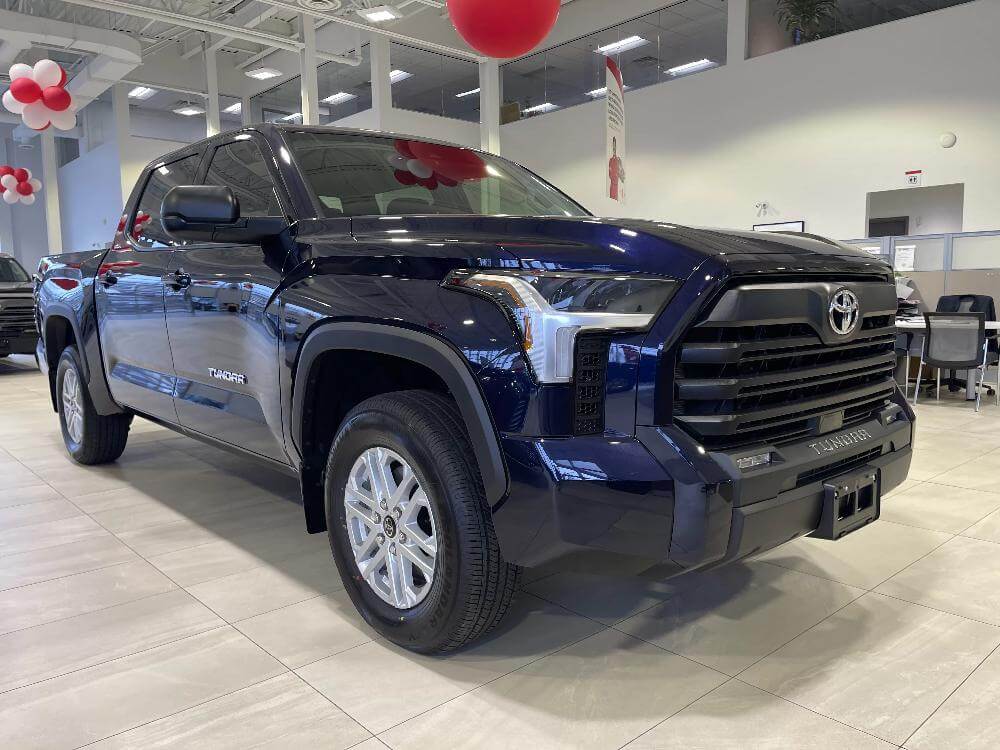 2023 Toyota Tundra 4x4 Crewmax SR