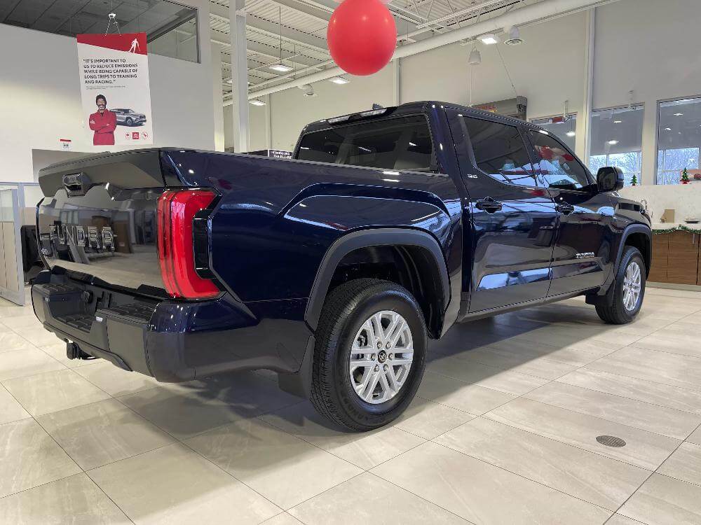 2023 Toyota Tundra 4x4 Crewmax SR