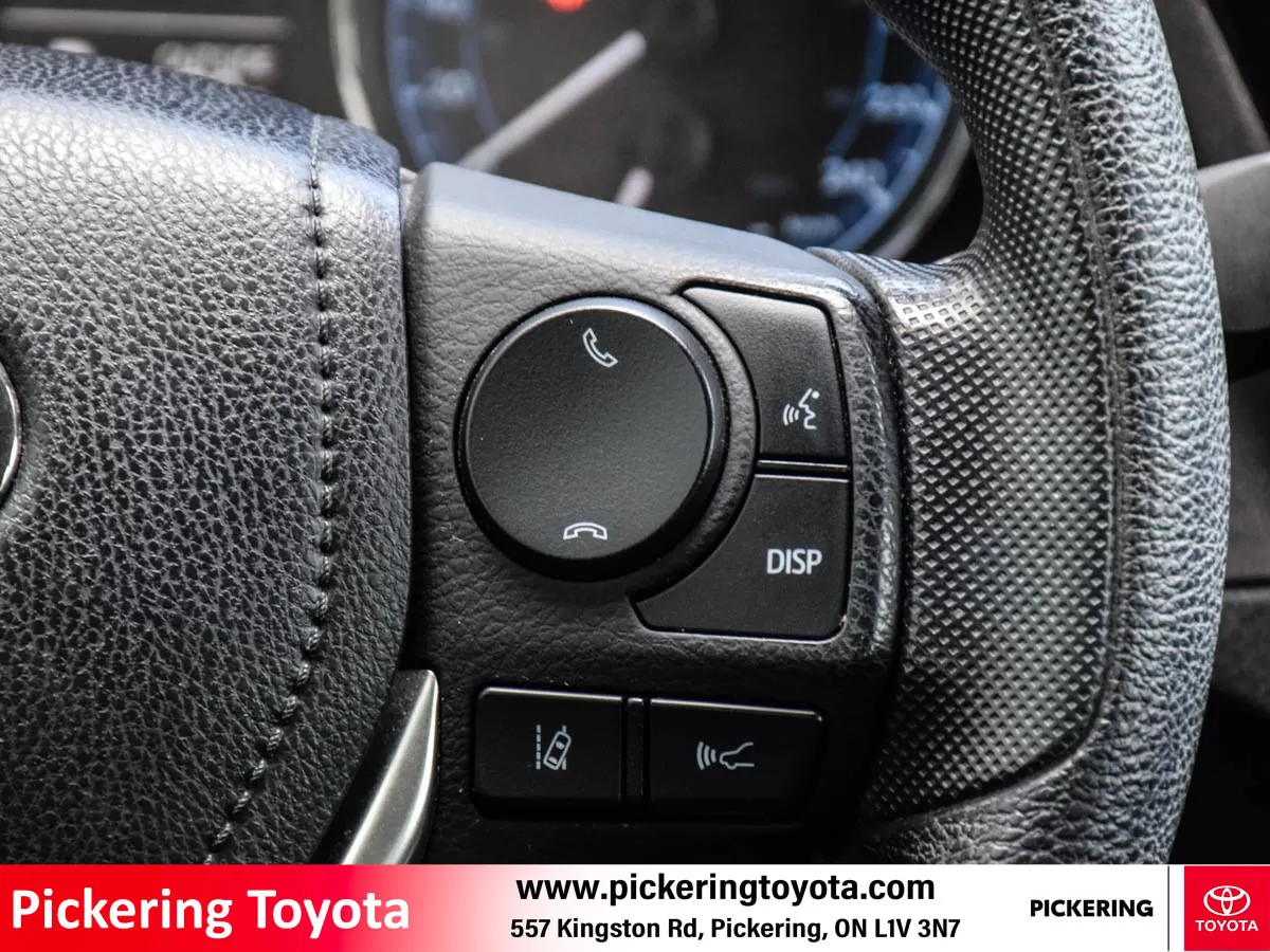 2017 Toyota Corolla 4dr Sdn CVT LE