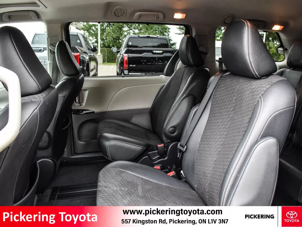 2011 Toyota Sienna 5dr SE 8-Pass FWD