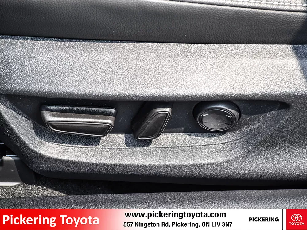 2025 Toyota Camry Hybrid SE