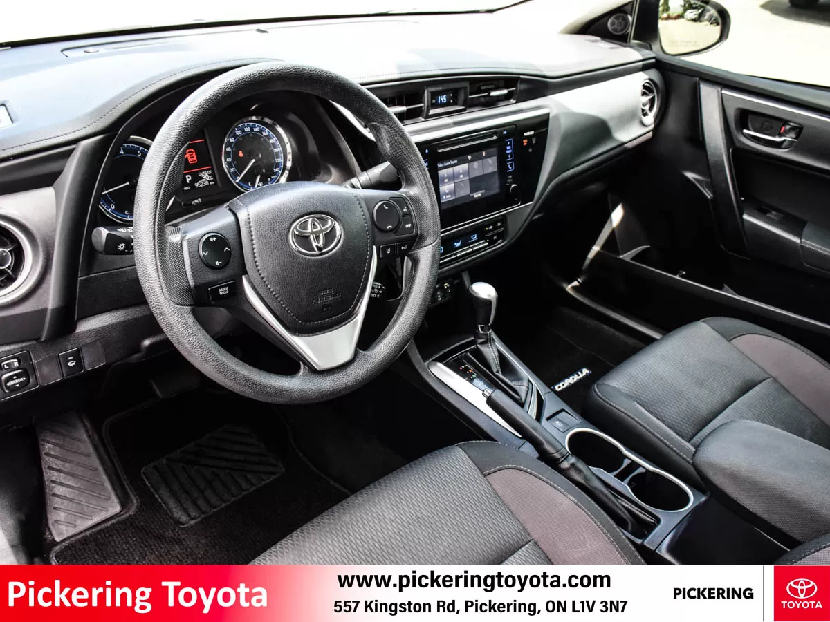 2017 Toyota Corolla 4dr Sdn CVT LE