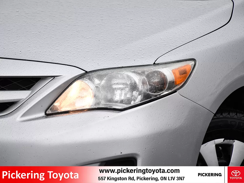 2011 Toyota Corolla 4dr Sdn Auto LE