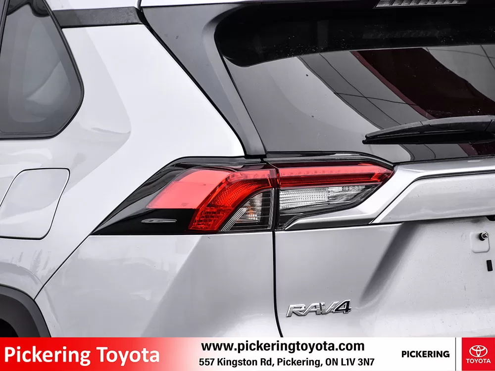 2021 Toyota RAV4 AWD 4DR XLE