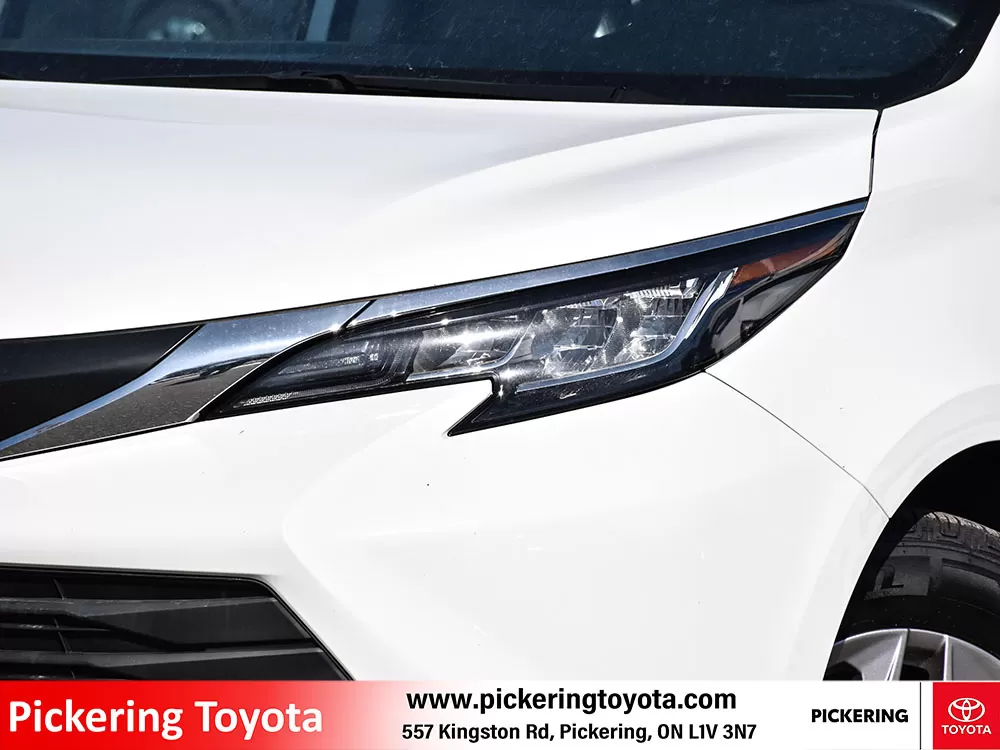 2022 Toyota Sienna LE