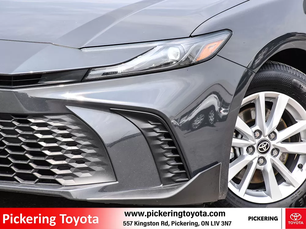 2025 Toyota Camry Hybrid SE