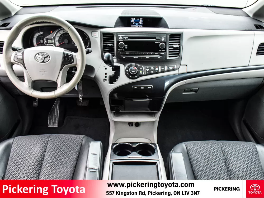 2011 Toyota Sienna 5dr SE 8-Pass FWD