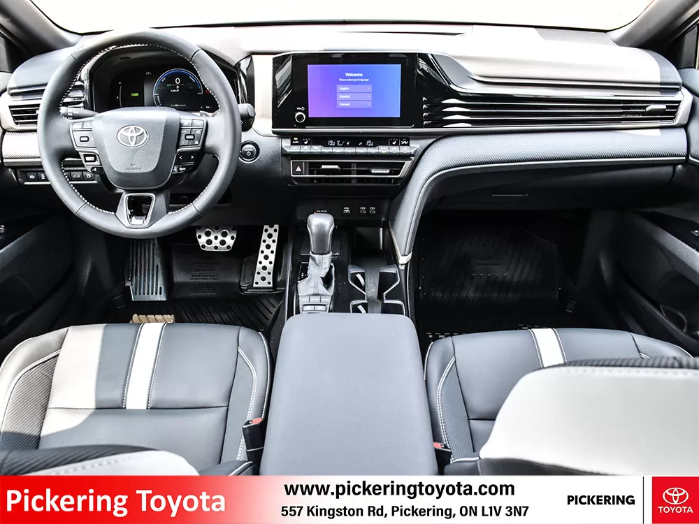 2025 Toyota Camry Hybrid SE