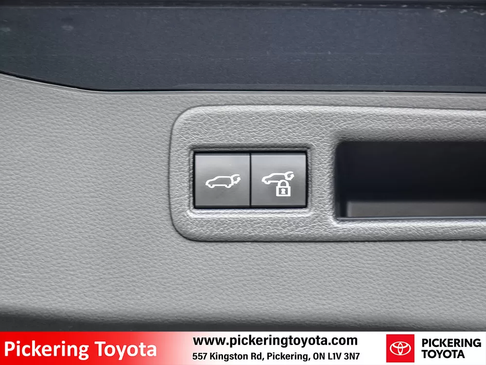 2022 Toyota Venza LE