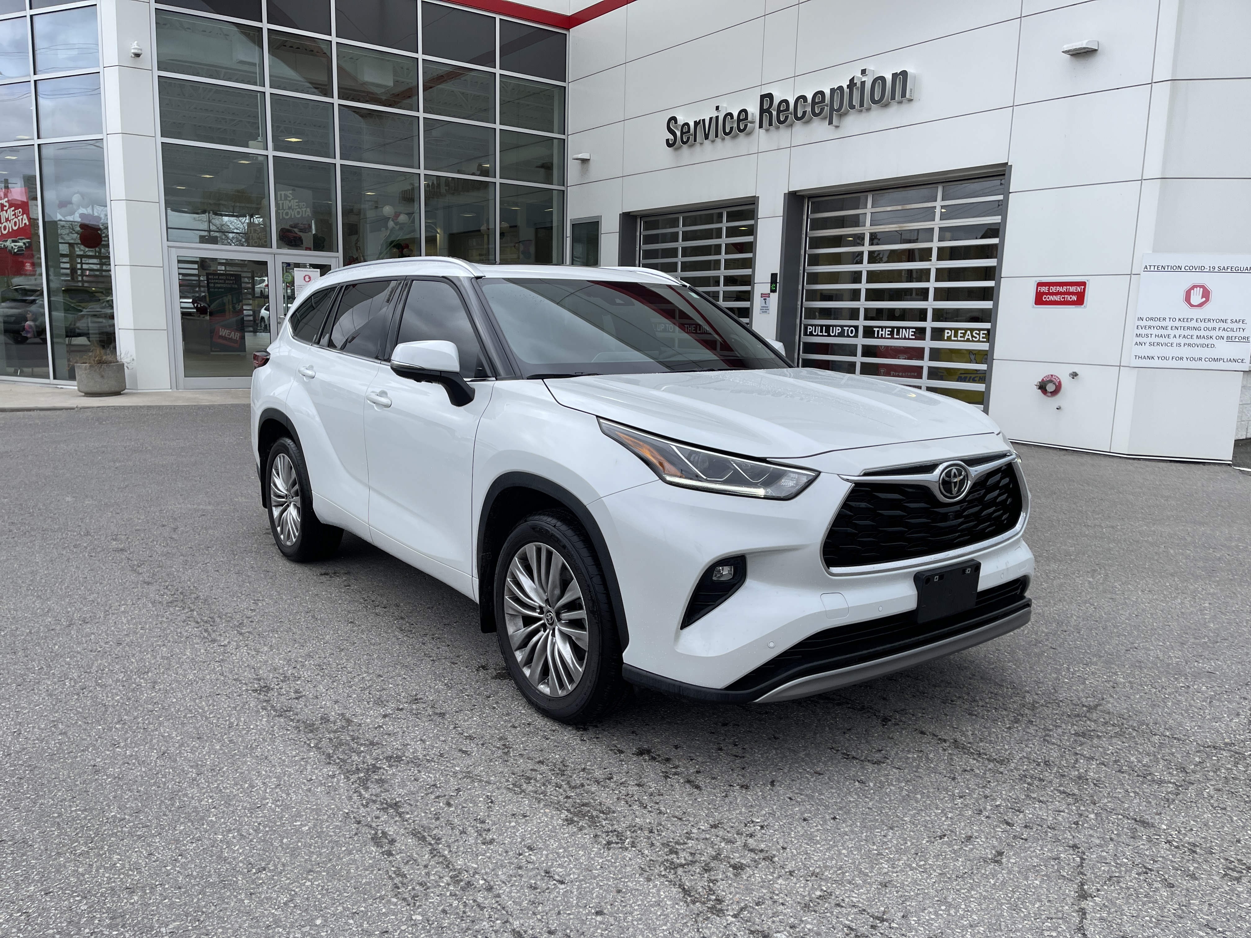 2023 Toyota Highlander LIMITED