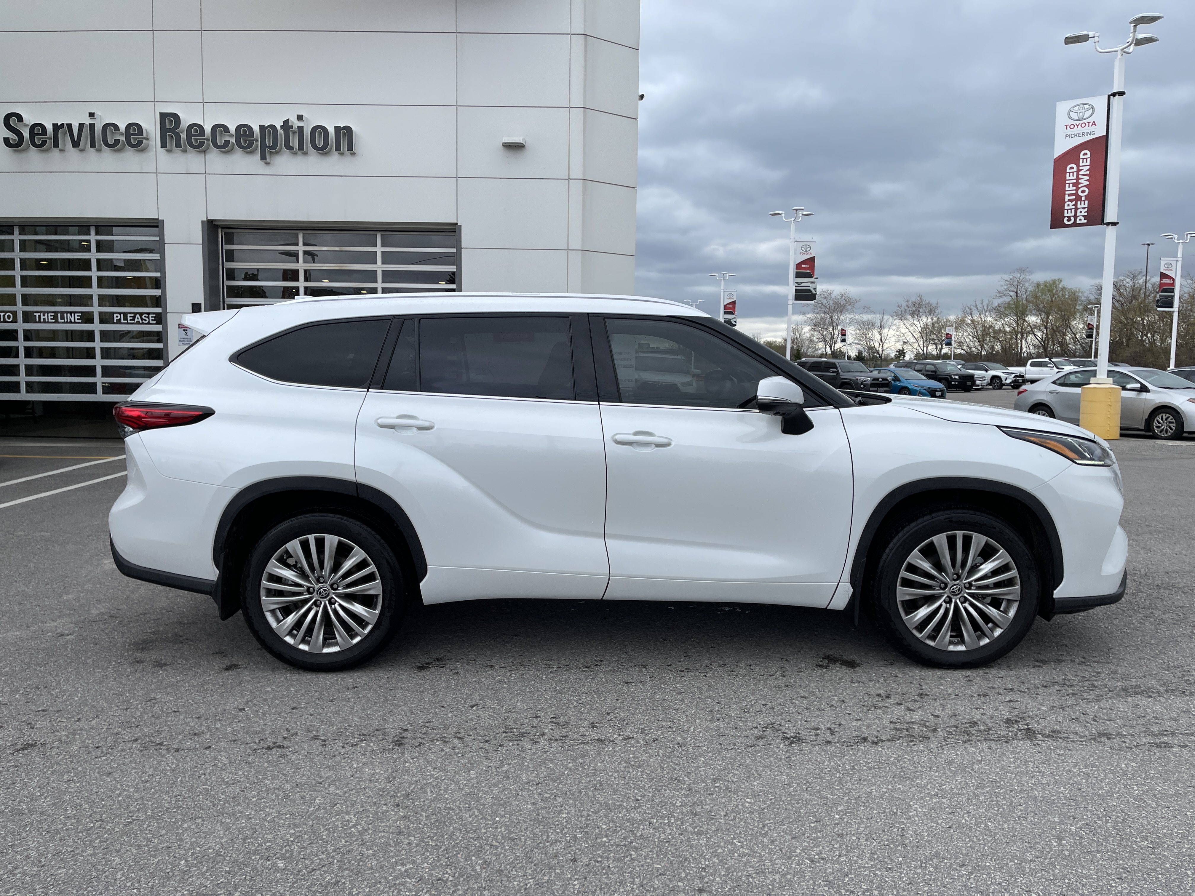 2023 Toyota Highlander LIMITED