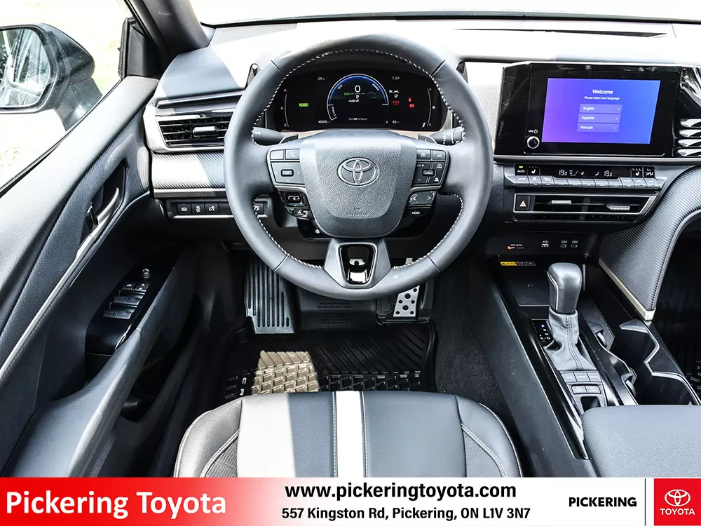 2025 Toyota Camry Hybrid SE