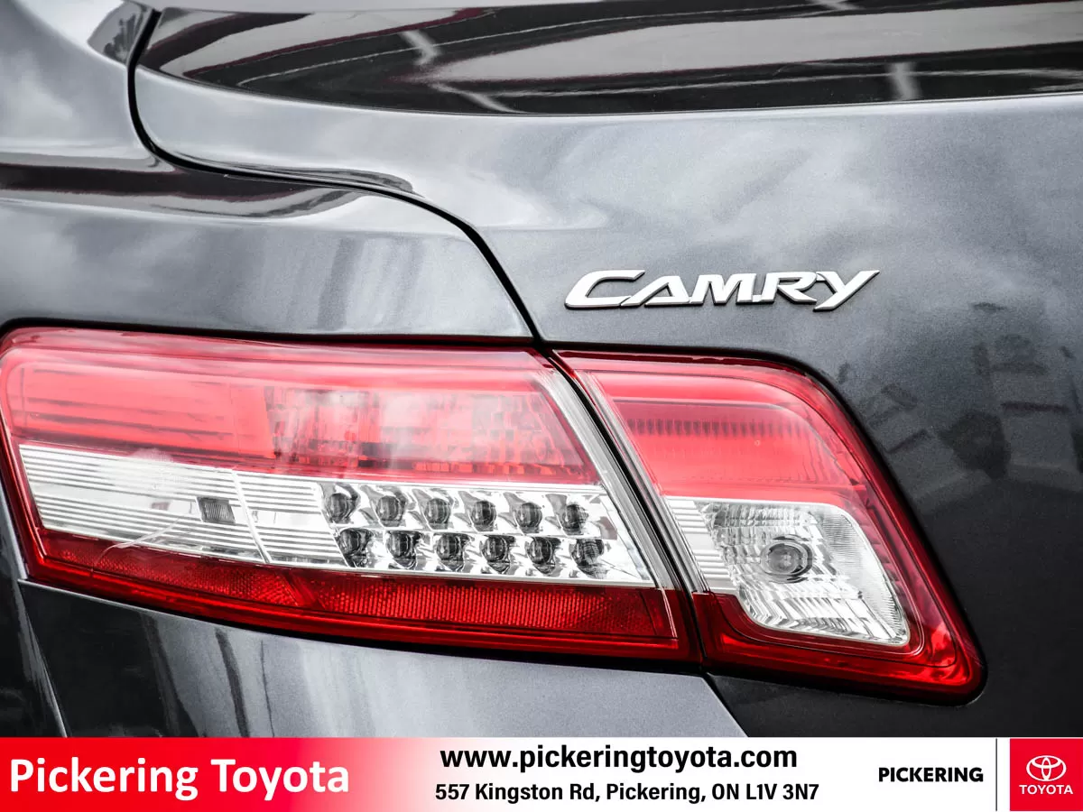 2010 Toyota Camry 4dr Sdn I4 Auto LE