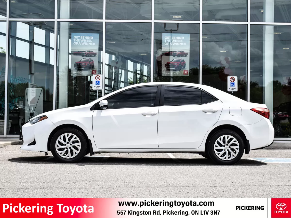 2017 Toyota Corolla 4dr Sdn CVT LE