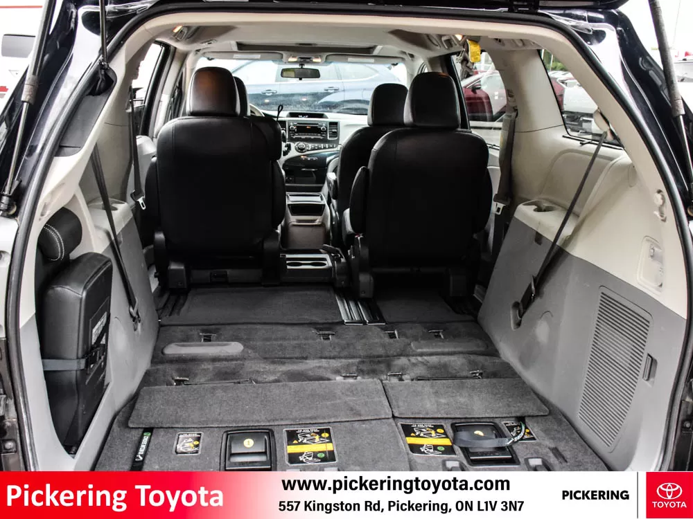 2011 Toyota Sienna 5dr SE 8-Pass FWD
