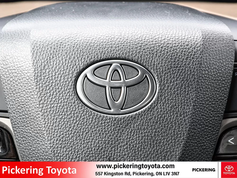 2025 Toyota Camry Hybrid SE