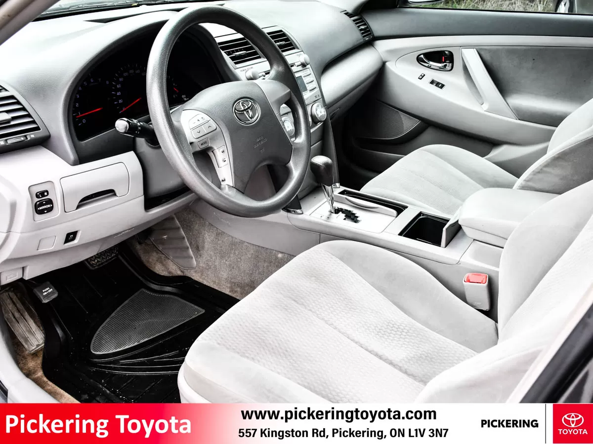 2010 Toyota Camry 4dr Sdn I4 Auto LE