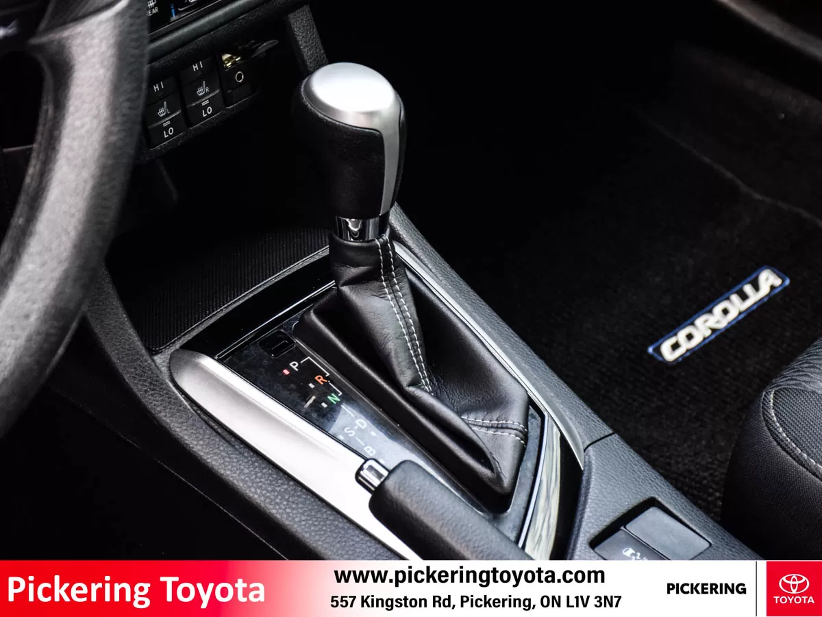 2017 Toyota Corolla 4dr Sdn CVT LE