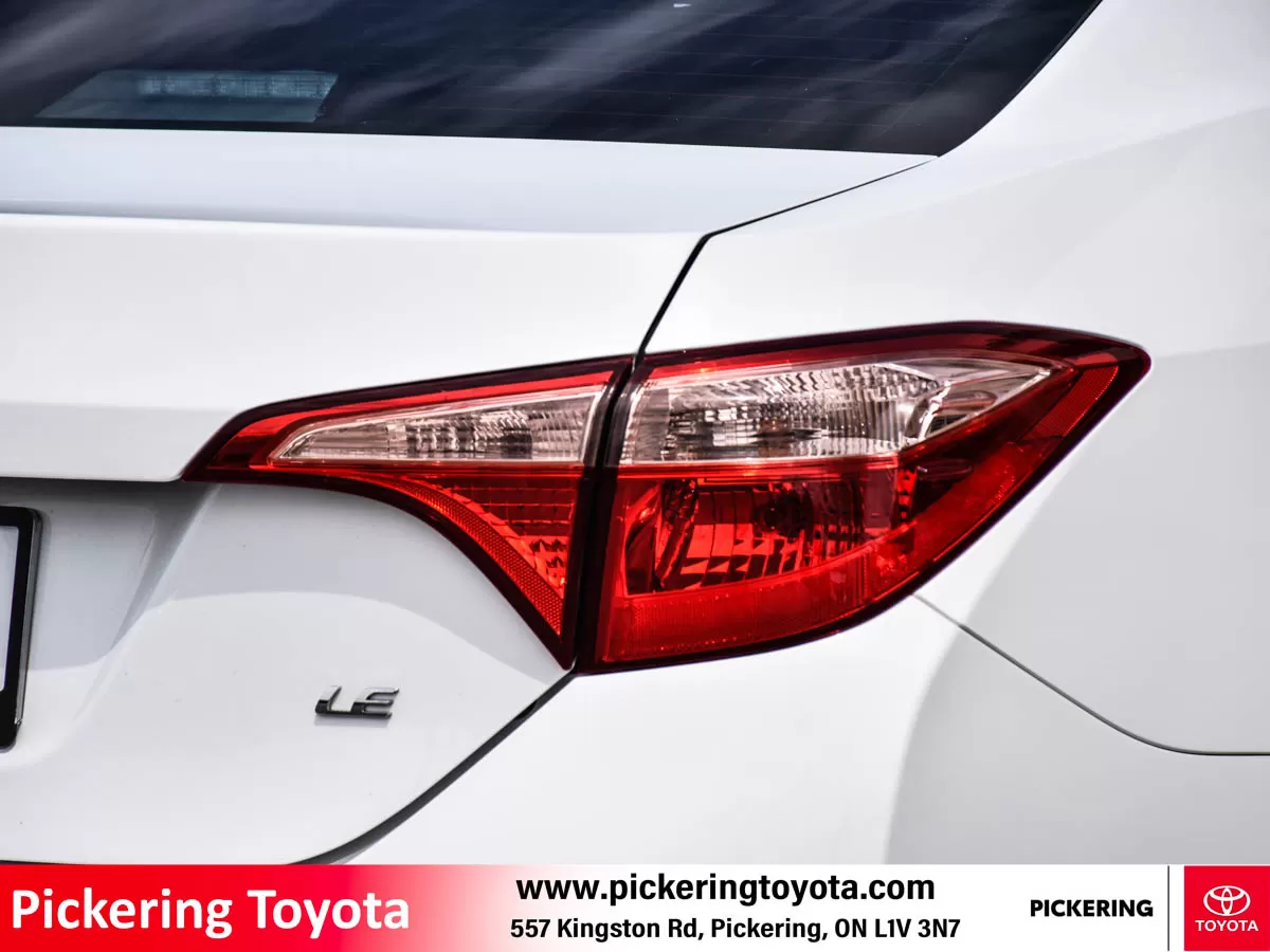 2017 Toyota Corolla 4dr Sdn CVT LE