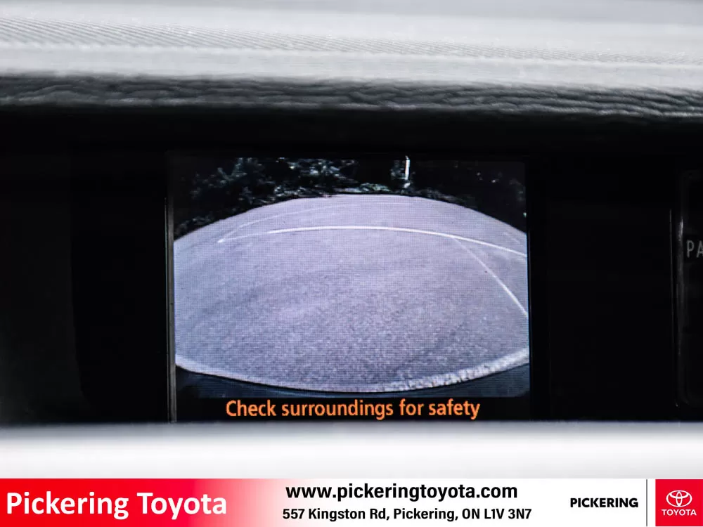 2011 Toyota Sienna 5dr SE 8-Pass FWD