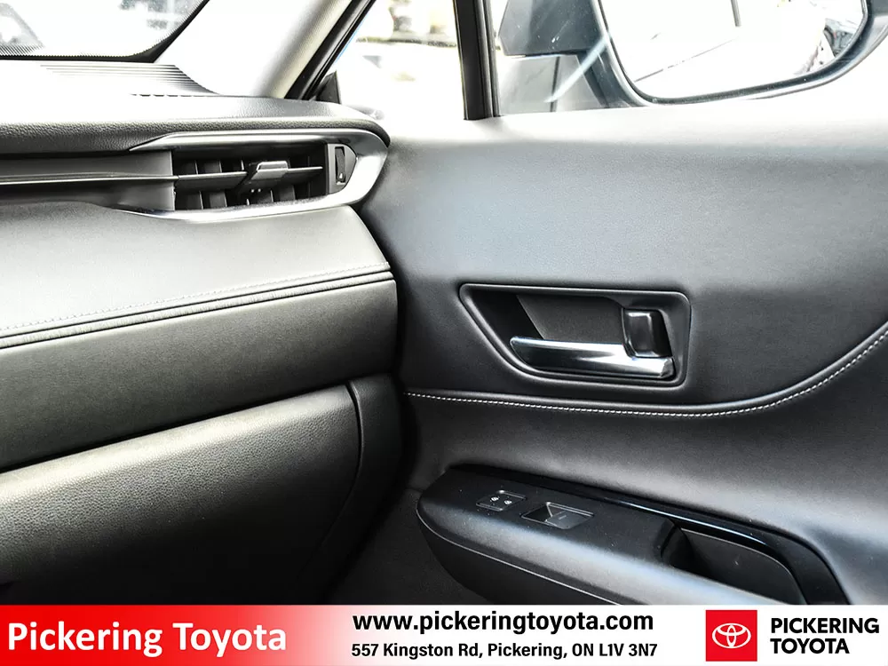 2022 Toyota Venza LE