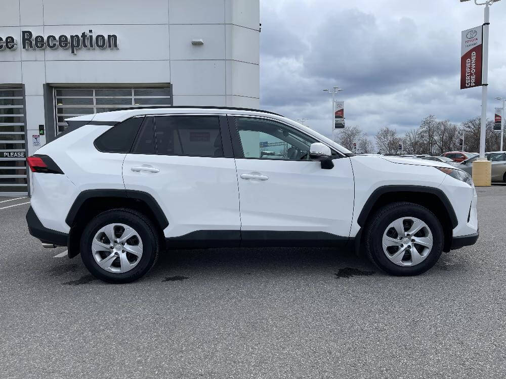 2019 Toyota RAV4 FWD 4dr LE