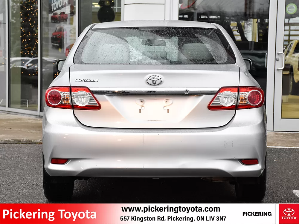 2011 Toyota Corolla 4dr Sdn Auto LE