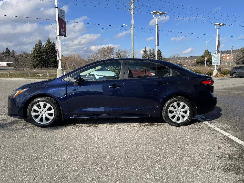 2020 Toyota Corolla 4dr Sdn CVT LE