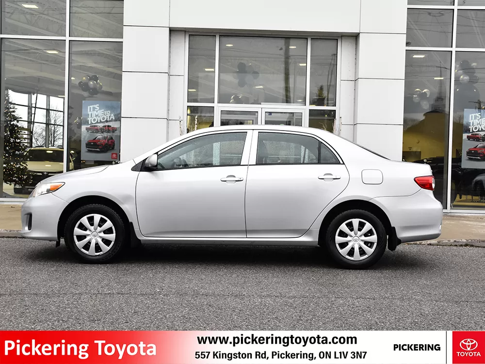 2011 Toyota Corolla 4dr Sdn Auto LE