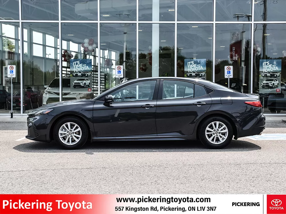 2025 Toyota Camry Hybrid SE