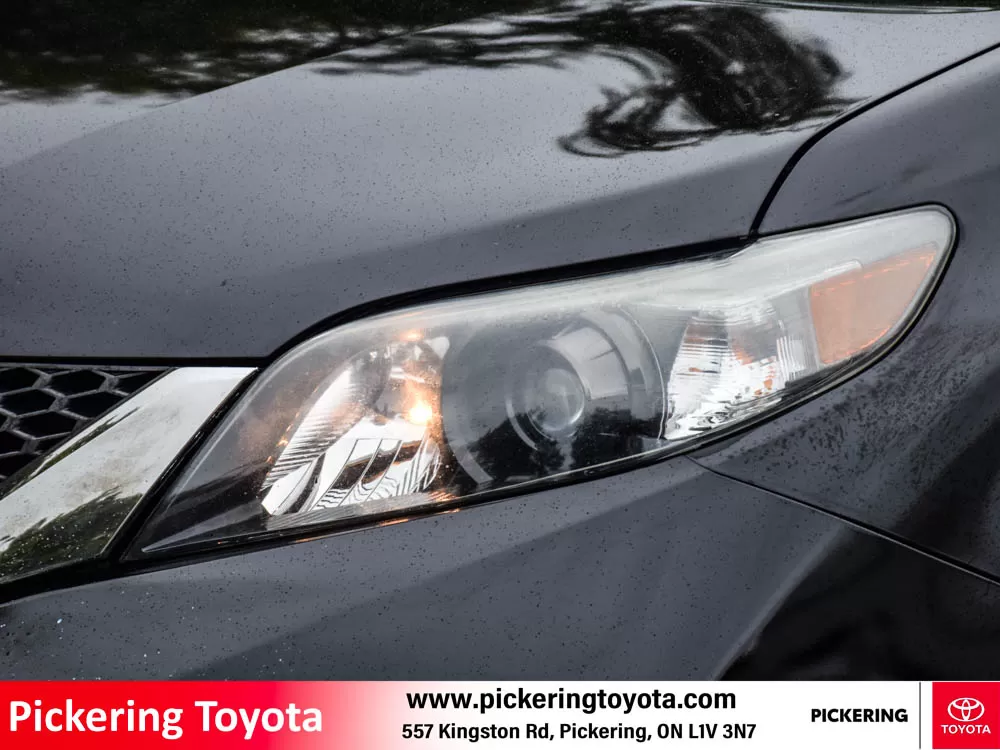 2011 Toyota Sienna 5dr SE 8-Pass FWD