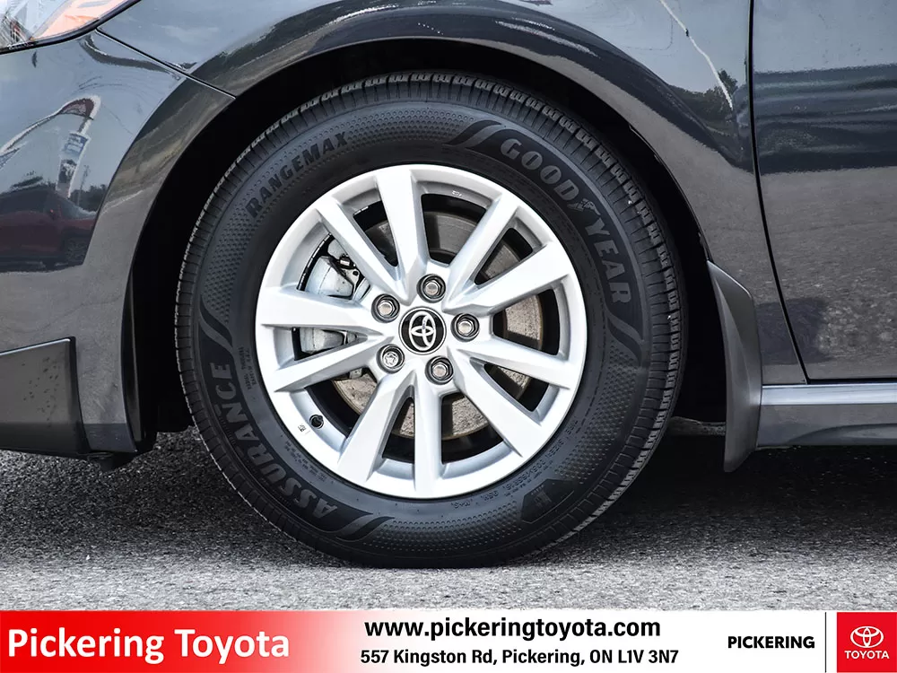 2025 Toyota Camry Hybrid SE