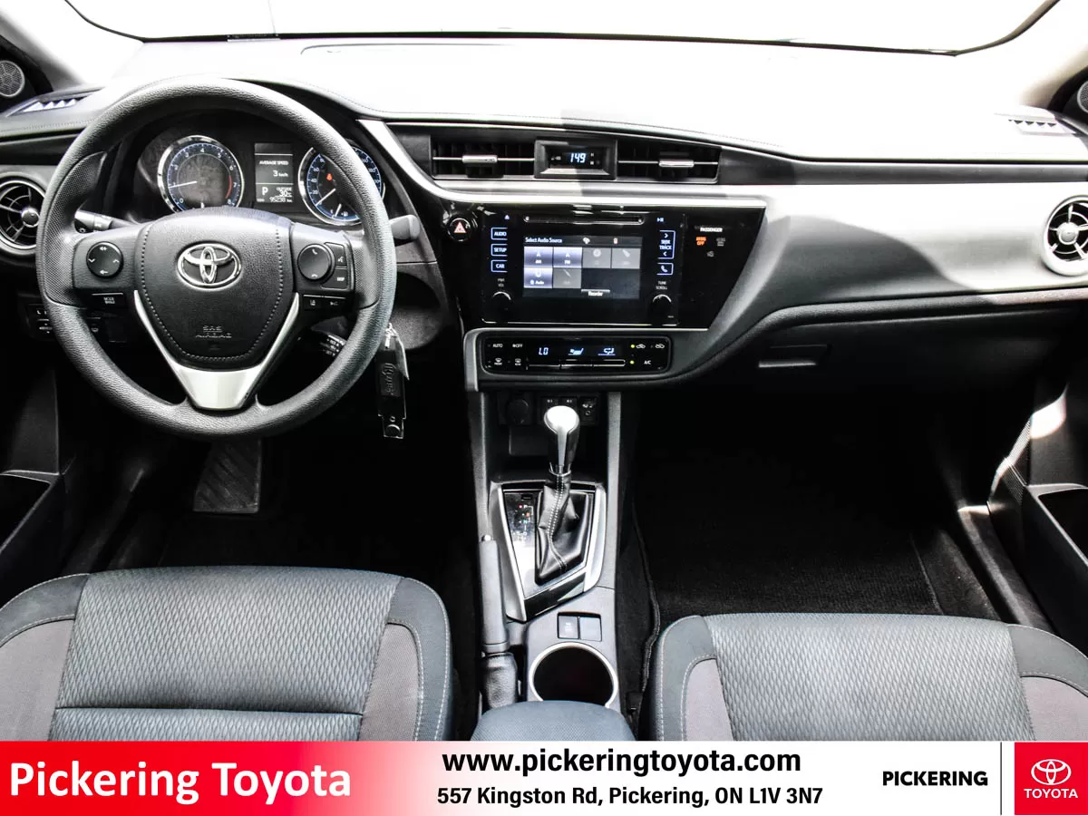 2017 Toyota Corolla 4dr Sdn CVT LE