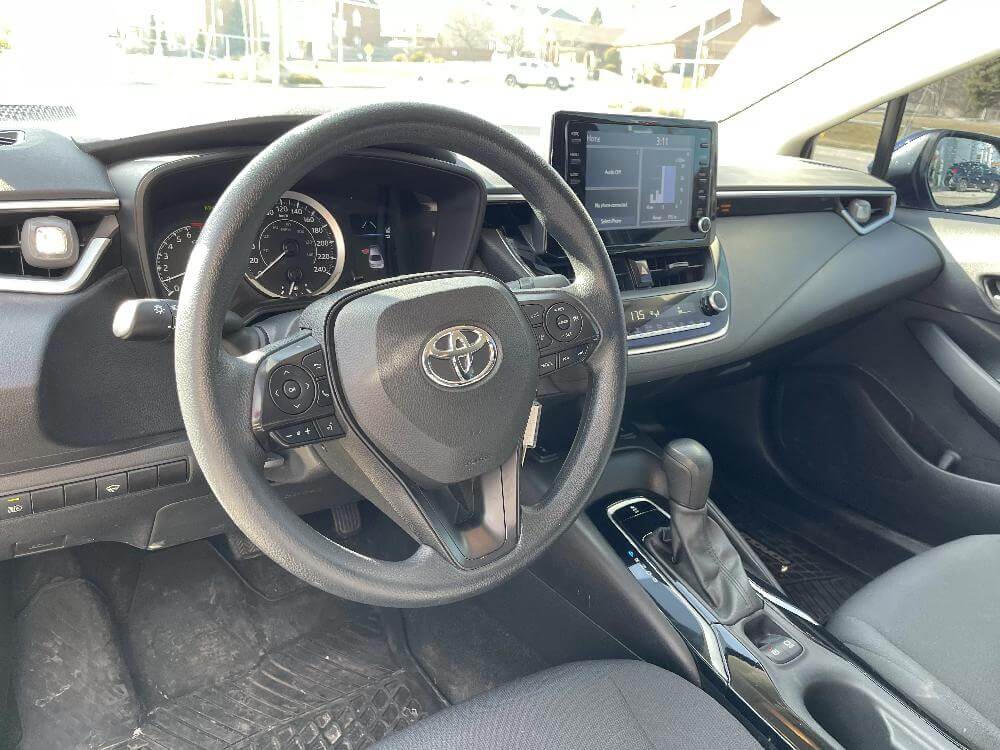 2022 Toyota Corolla 4dr Sdn CVT LE