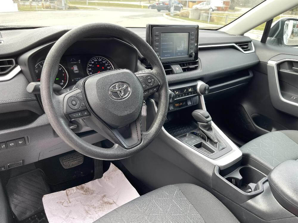 2019 Toyota RAV4 FWD 4dr LE