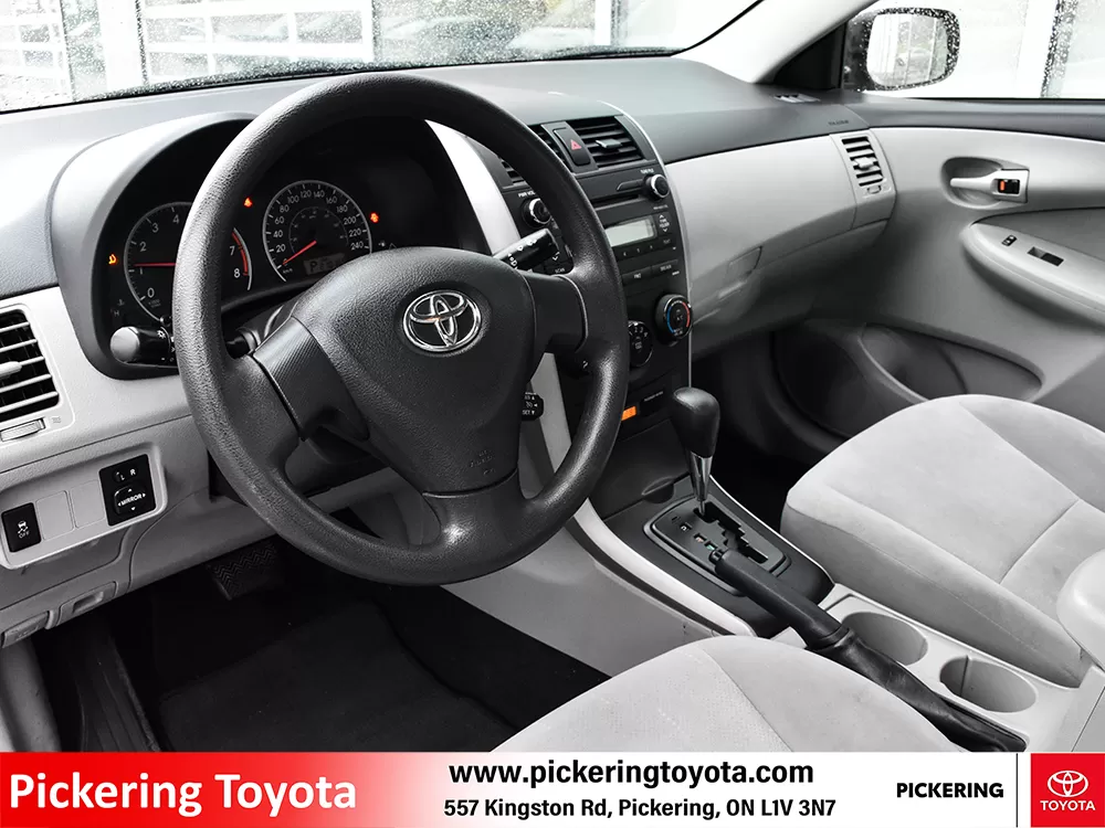 2011 Toyota Corolla 4dr Sdn Auto LE