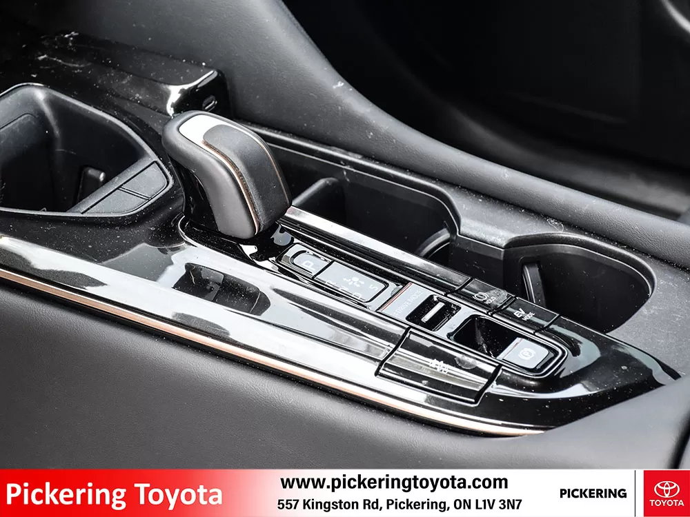 2025 Toyota Crown Signia Limited